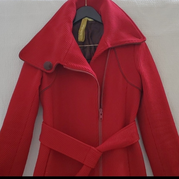 Soia & Kyo Asymmetrical Moto Zip Retro Wool Coat in Dark Red - Picture 2 of 11